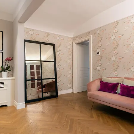 Pazzi Penthouse Luxury In By Palazzo Vitali Apartmán